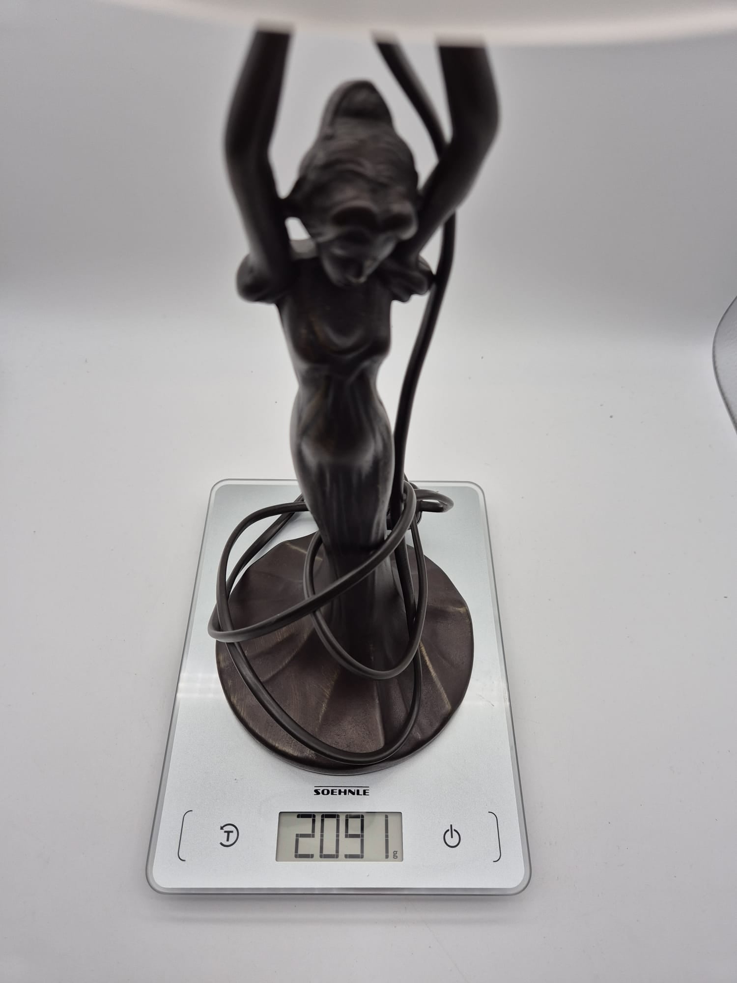 Jugendstil Tischlampe „Made in Italy“ mit Frauenfigur