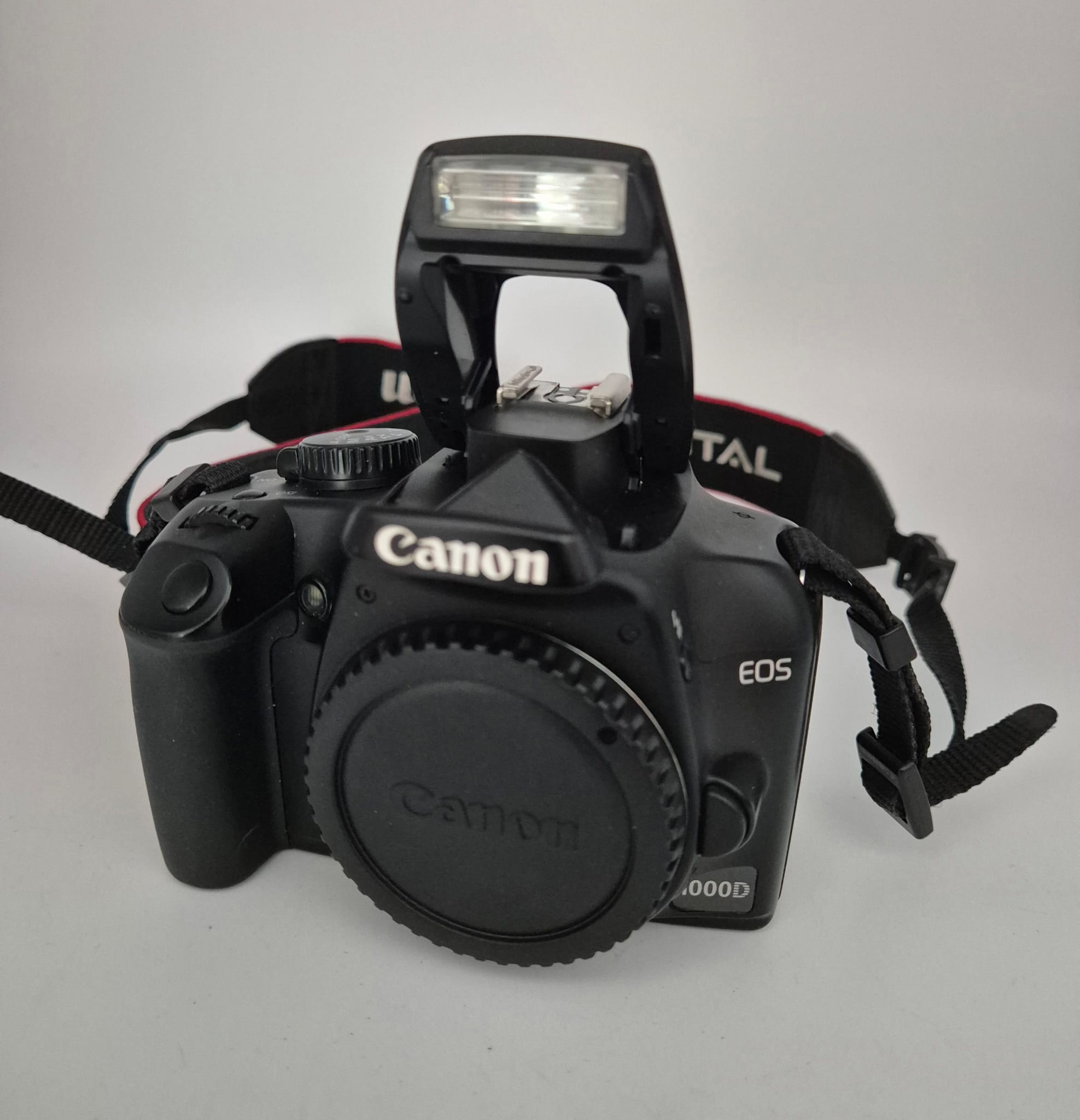 Canon EOS 1000D DSLR Kamera mit EF-S 18–55 mm Objektiv, OVP & Zubehör