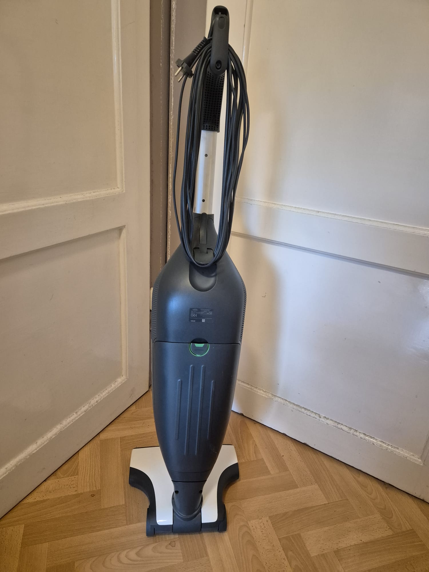 Vorwerk Kobold VK200-1 Staubsauger mit EB400 Elektrobürste & Elektrosaugschlauch
