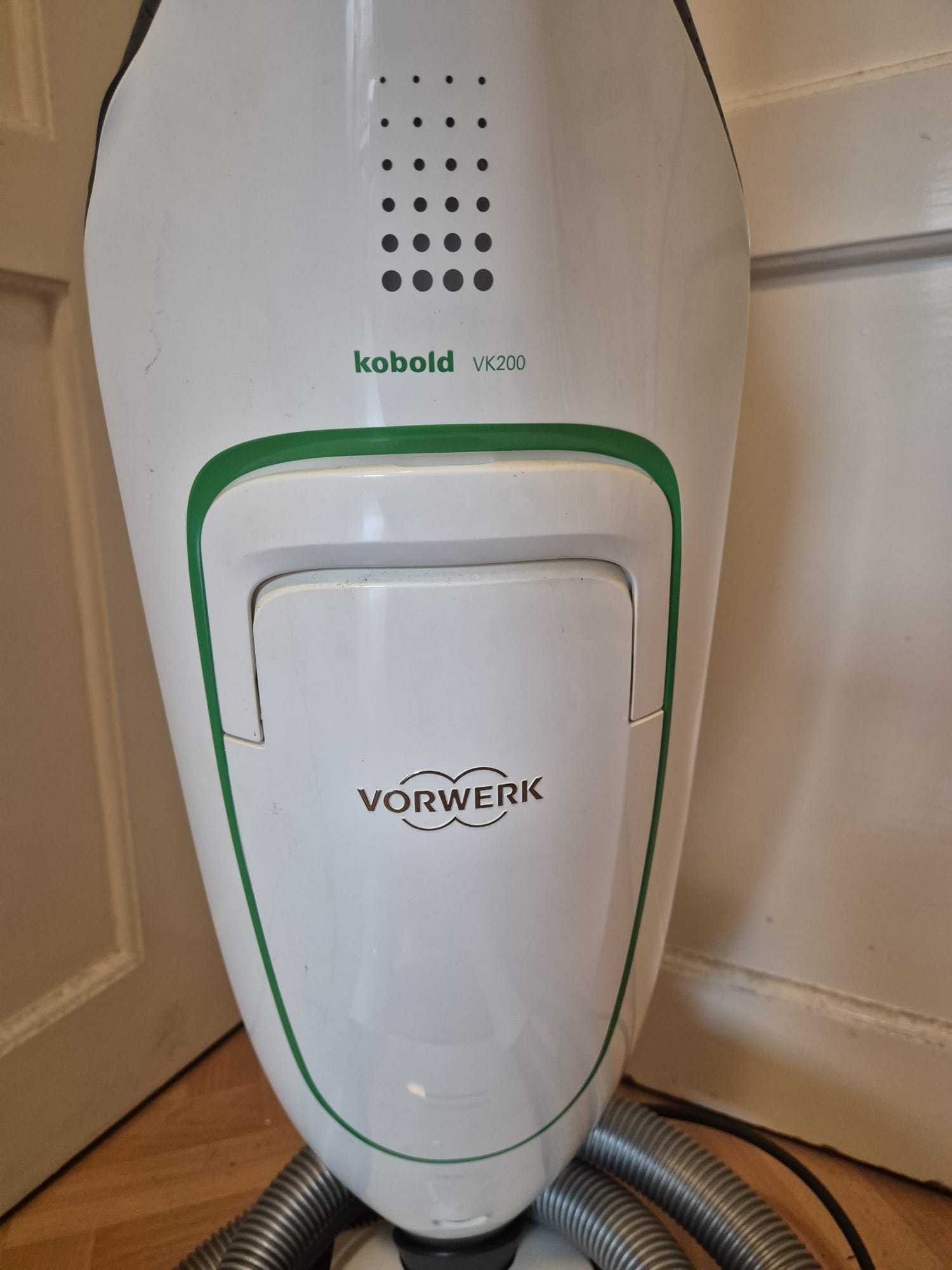 Vorwerk Kobold VK200-1 Staubsauger mit EB400 Elektrobürste & Elektrosaugschlauch