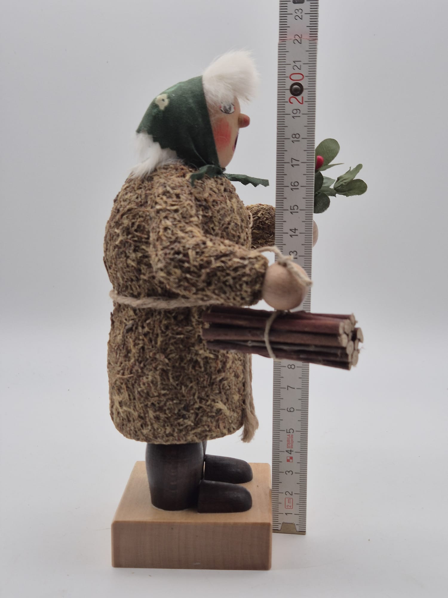 Räucherfrau „Vogtländisches Moosweibl“ – Drechslerei S. Schubert Rodewisch – ca. 22 cm mit OVP