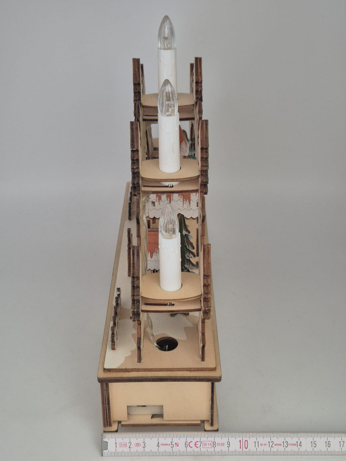 Beleuchteter Holz-Schwibbogen mit Winterdorf – batteriebetrieben – ca. 28 cm