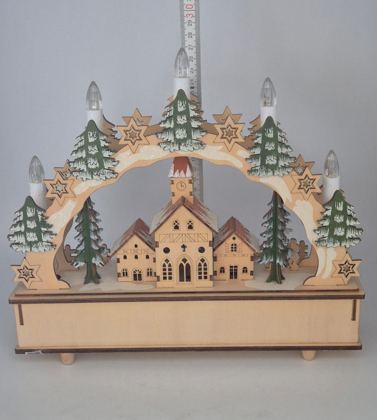 Beleuchteter Holz-Schwibbogen mit Winterdorf – batteriebetrieben – ca. 28 cm