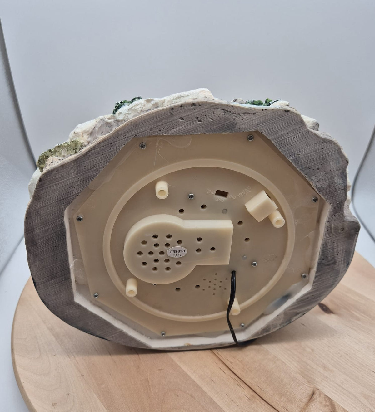 Beleuchtetes Weihnachtsdorf mit Spieluhr – 8 Weihnachtslieder – ca. 21 cm