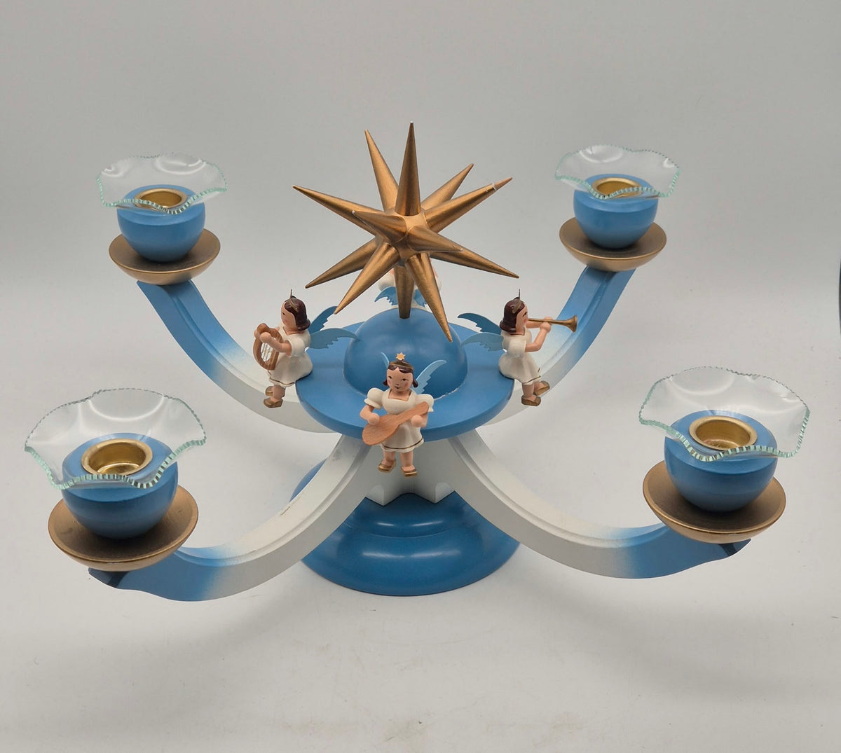 BLANK Kunsthandwerk Adventsleuchter blau mit 4 Engeln – Erzgebirge – ca. 21 cm – OVP