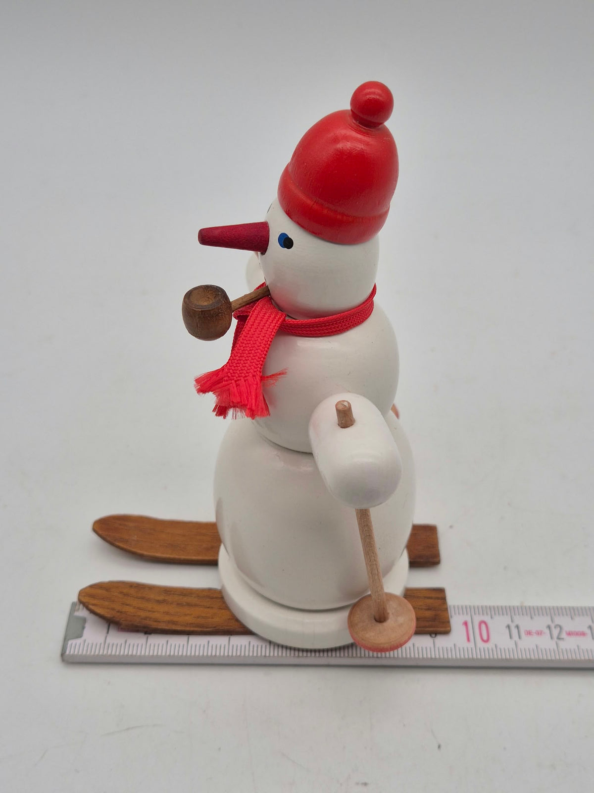 Räuchermann Schneemann auf Skiern – Holz – ca. 14 cm