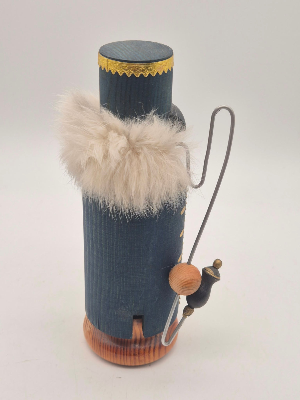 Räuchermann Soldat / Husar aus Holz – mit Fellbesatz – ca. 18 cm