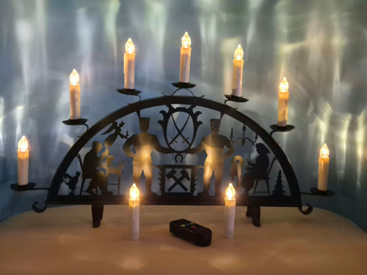 Metall-Schwibbogen Bergmann & Hüttenwesen – 9 LED-Kerzen mit Fernbedienung – ca. 60 cm