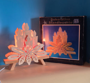 Elektrische Weihnachts-Standleuchte aus Holz – Kerzenmotiv mit Tannenzweigen – ca. 30 cm – OVP JB