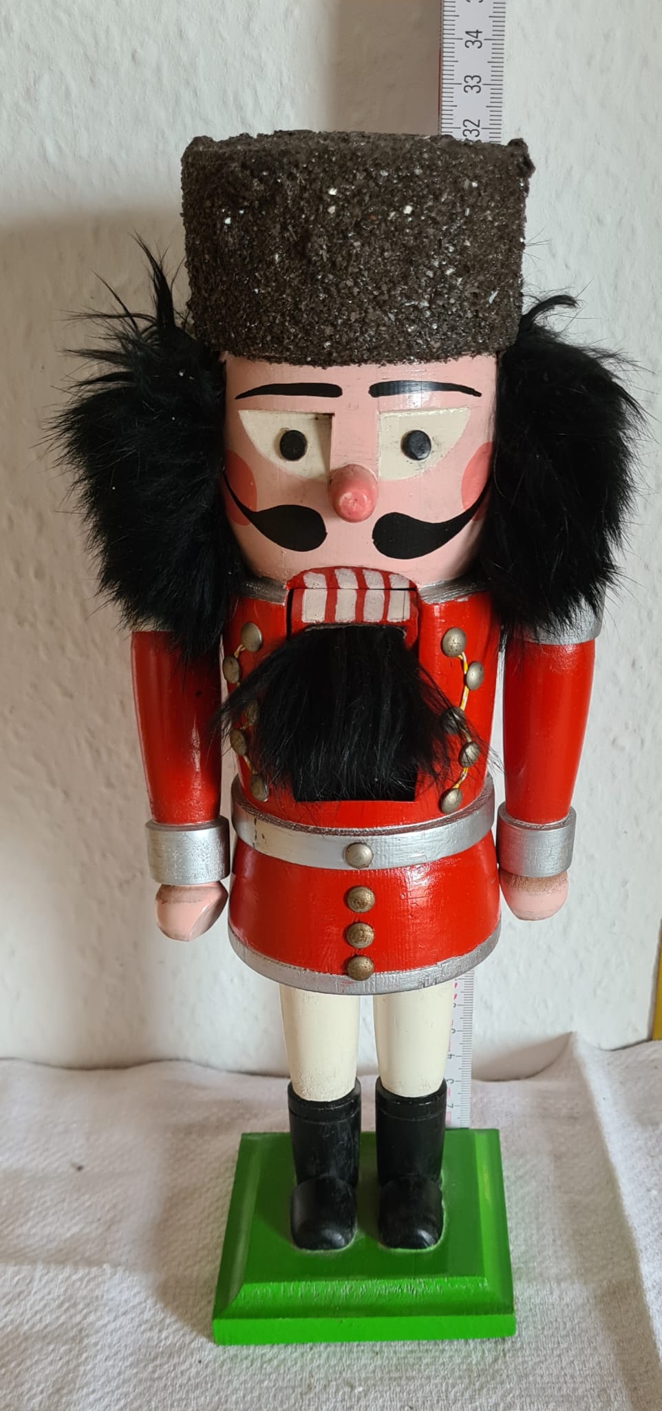 Nussknacker "Soldat" aus Holz / Weihnachten