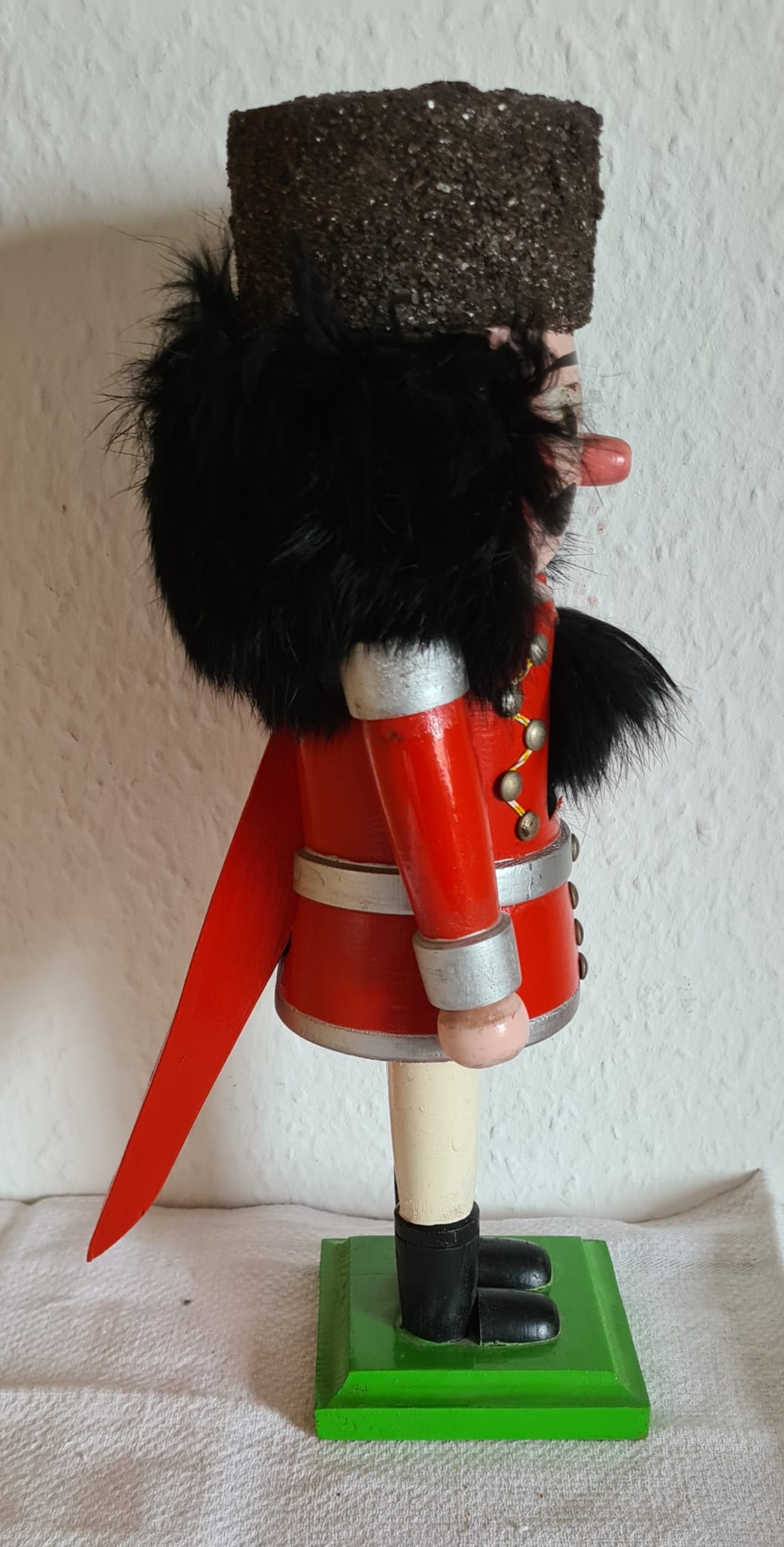 Nussknacker "Soldat" aus Holz / Weihnachten