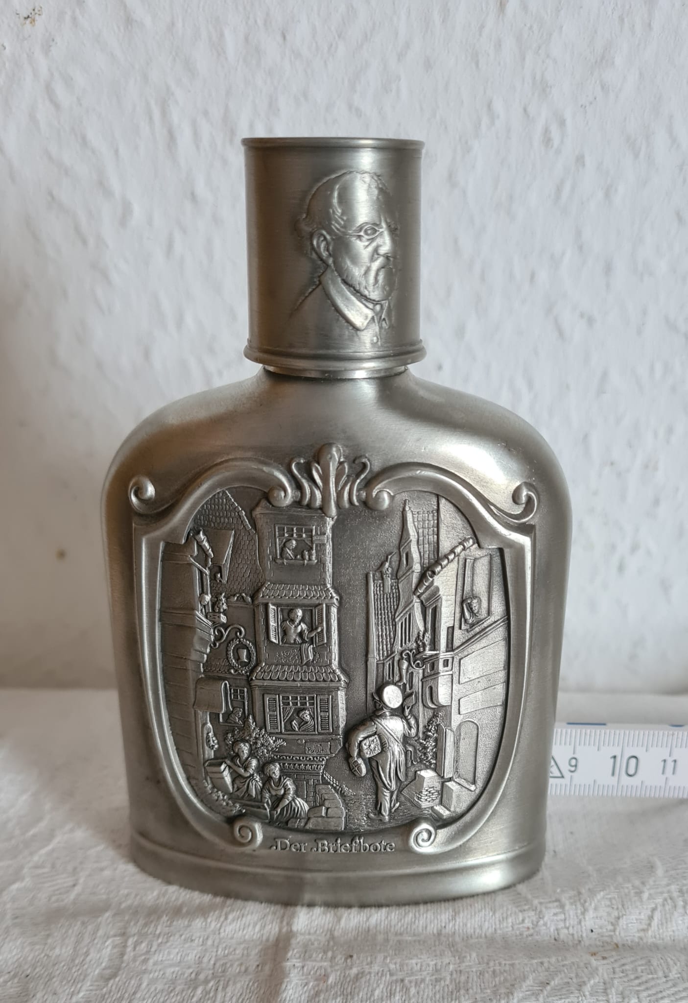 WMF Zinnflasche "Der Briefbote", Trinkflasche, Flachmann