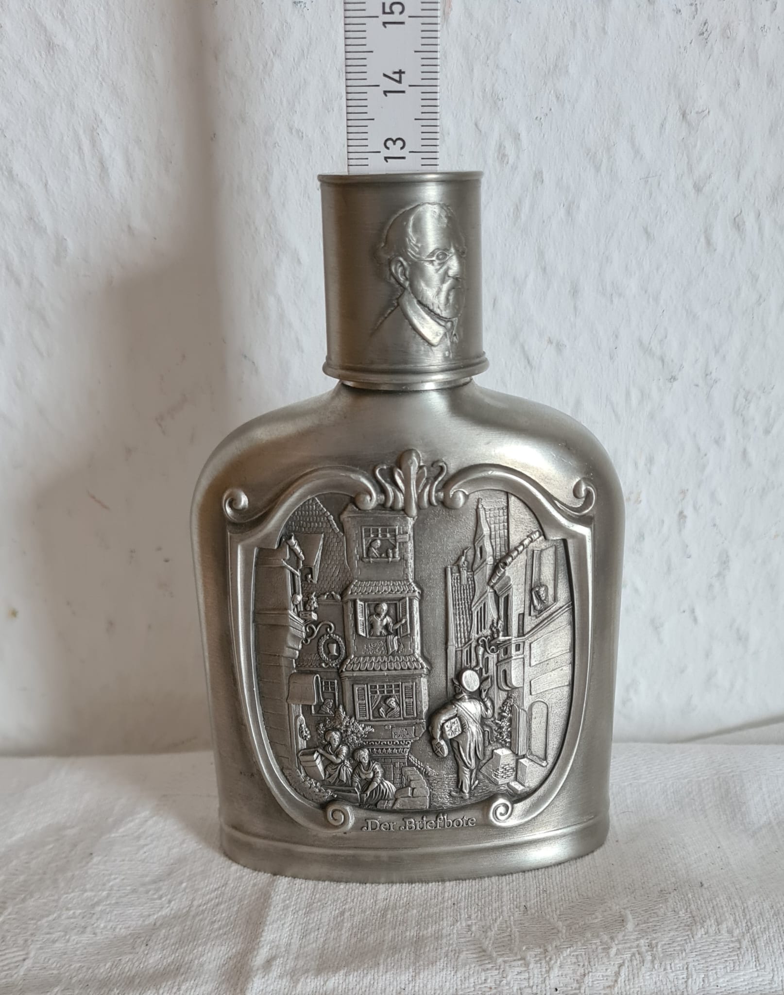 WMF Zinnflasche "Der Briefbote", Trinkflasche, Flachmann