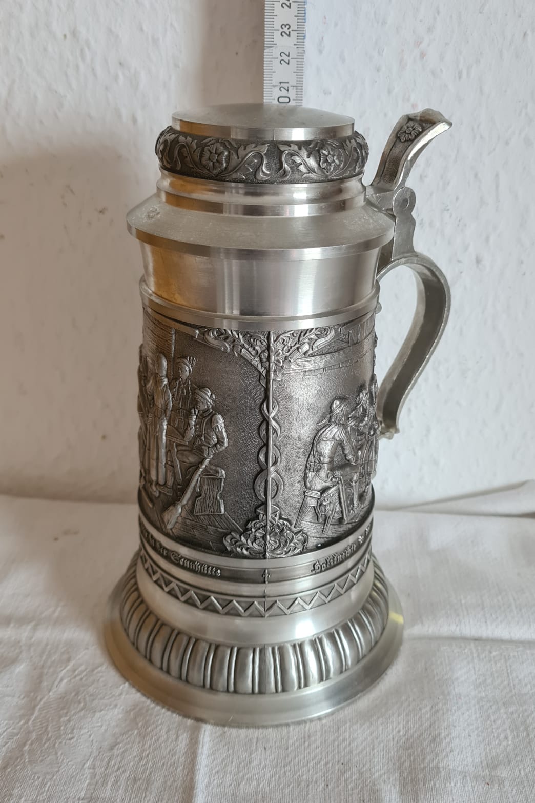 Zinnkrug Franz Defregger mit Deckel, Humpen, 0,75 Liter Bierkrug aus Zinn