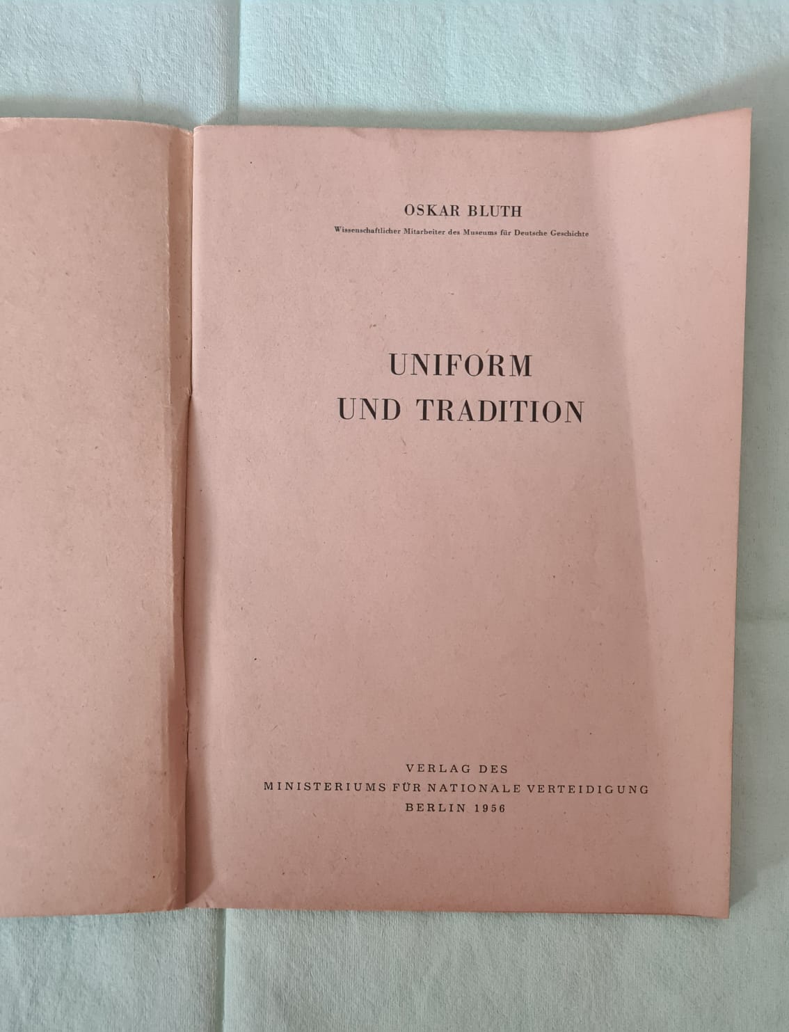 Buch Uniform und Tradition von Oskar Bluth 1956