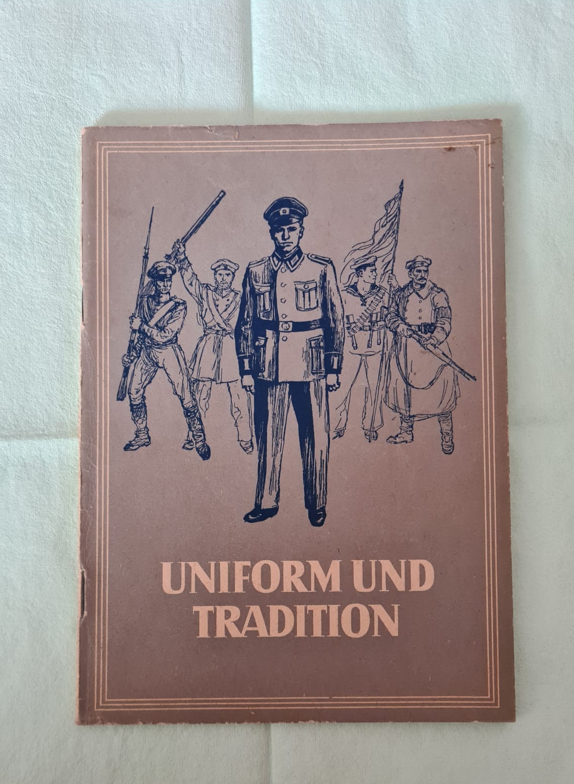 Buch Uniform und Tradition von Oskar Bluth 1956