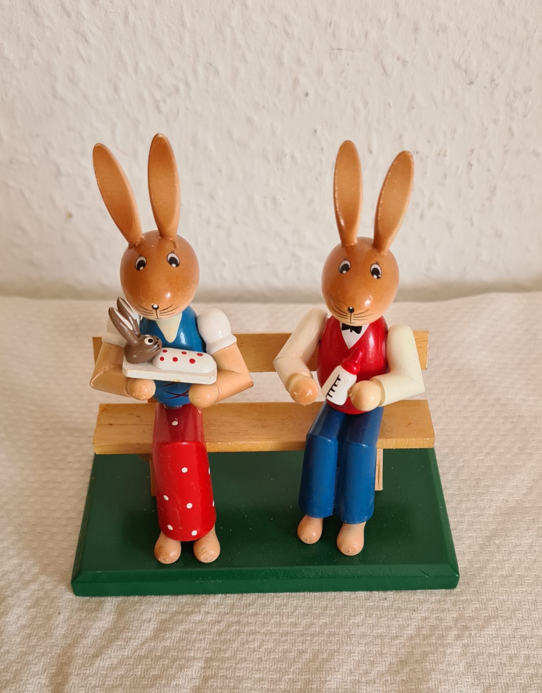 Original Erzgebirge Hasenpaar aus Holz, Ostern, Osterhasen