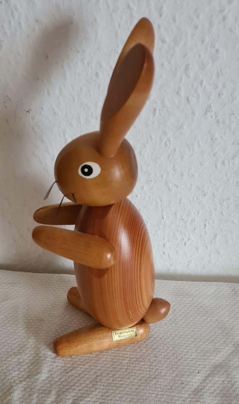 Osterhase Erzgirgische Handarbeit