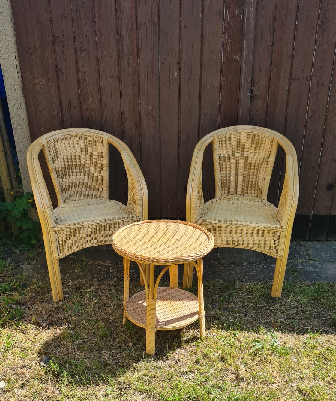 Rattan Möbel Stühle mit Tisch als Wohnmöbel oder Gartenmöbel