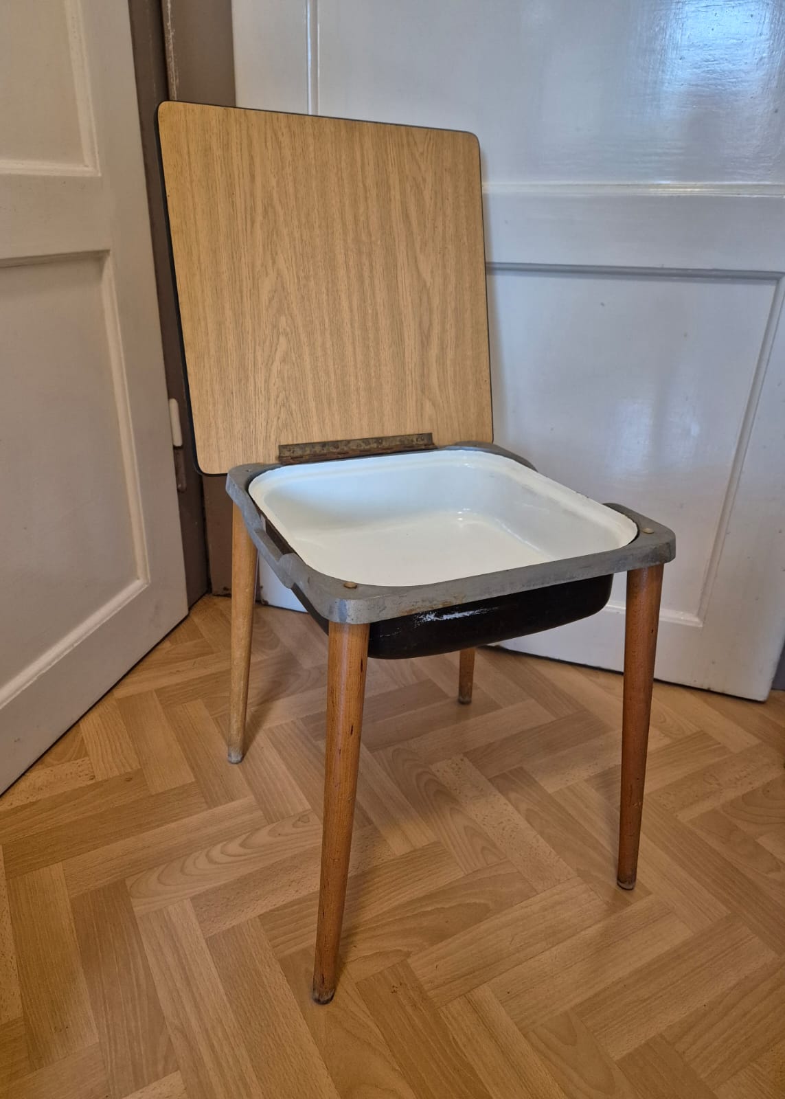 DDR Waschhocker, Retro Waschbecken, Hocker, Waschtisch