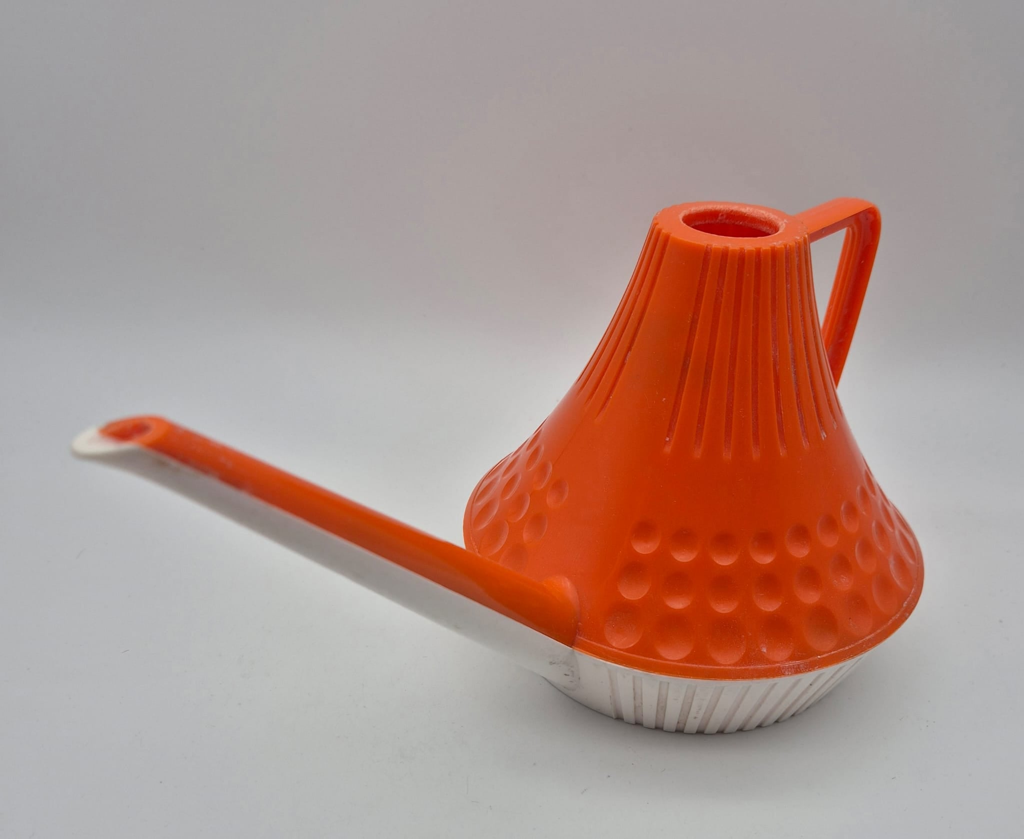 Vintage DDR Blumengießkanne orange-weiß
