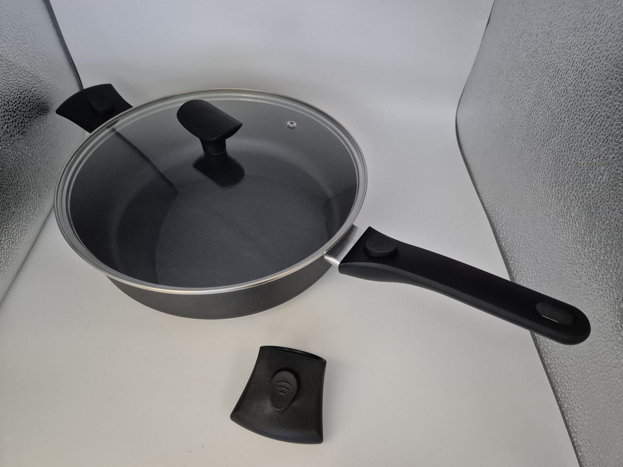 KRÜGER ALUGUSS-SERVIERPFANNE MIT GLASDECKEL – Ø 28 CM