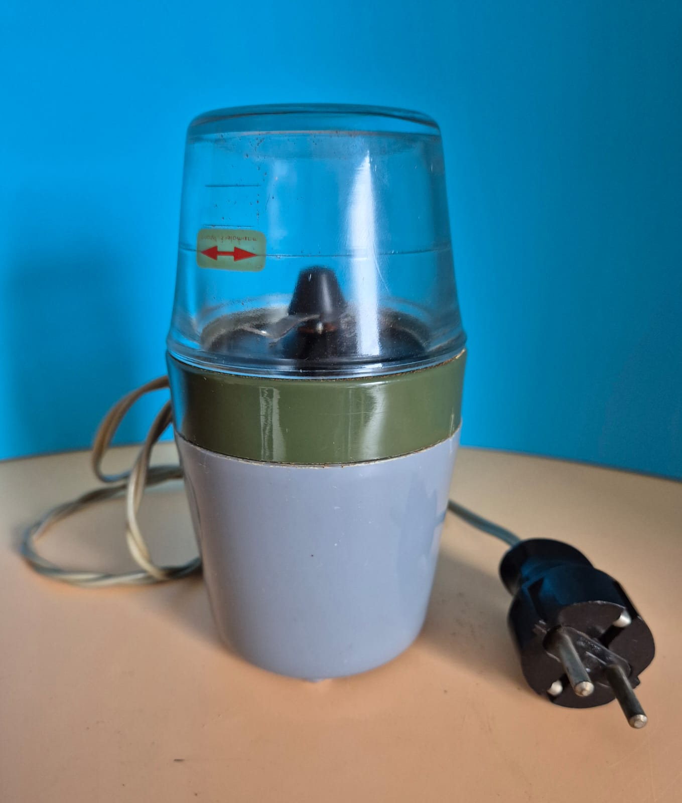 Elektrische Kaffeemühle „Pirouette“ Typ P3 – DDR, VEB Oberlind, 120 W
