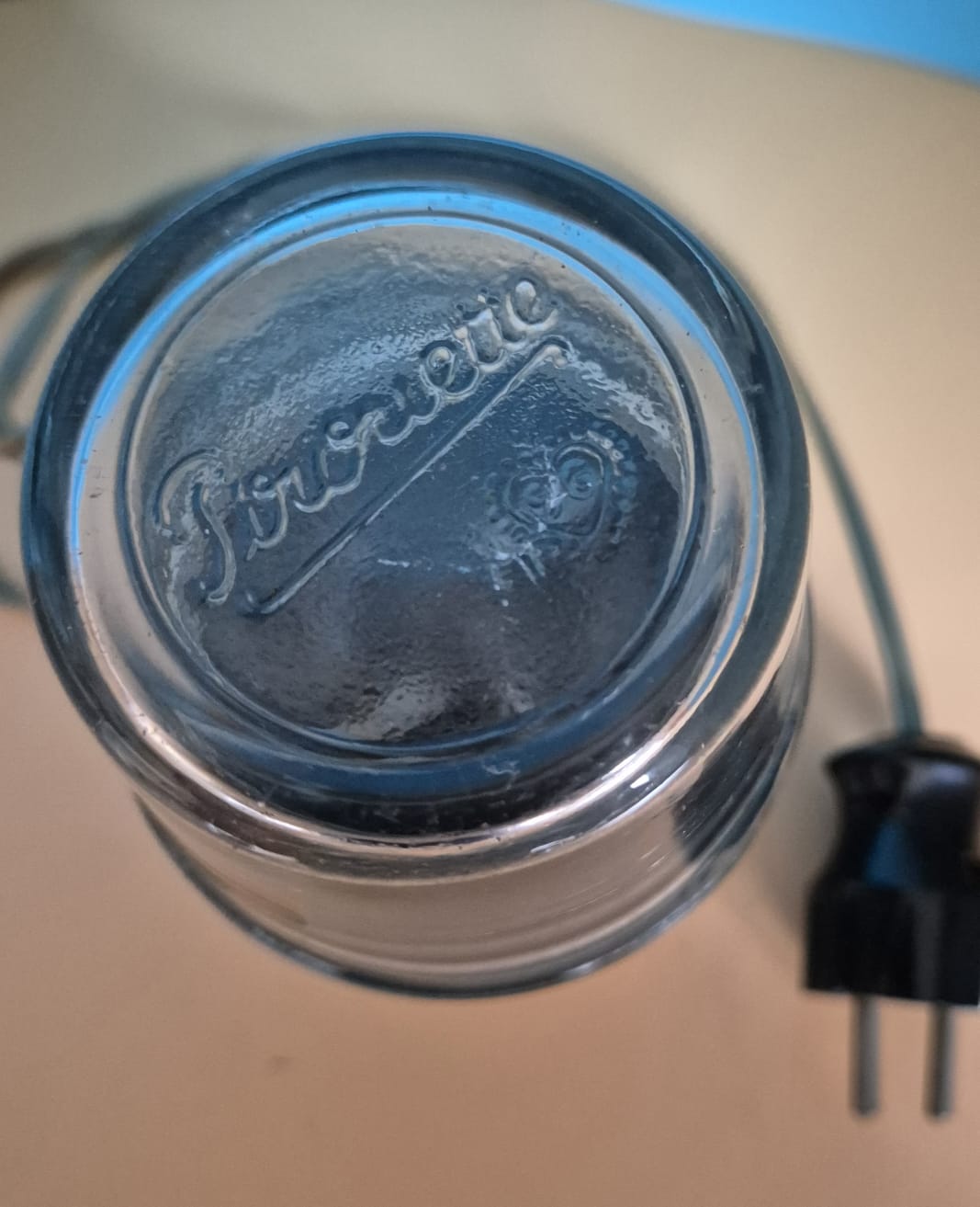 Elektrische Kaffeemühle „Pirouette“ Typ P3 – DDR, VEB Oberlind, 120 W