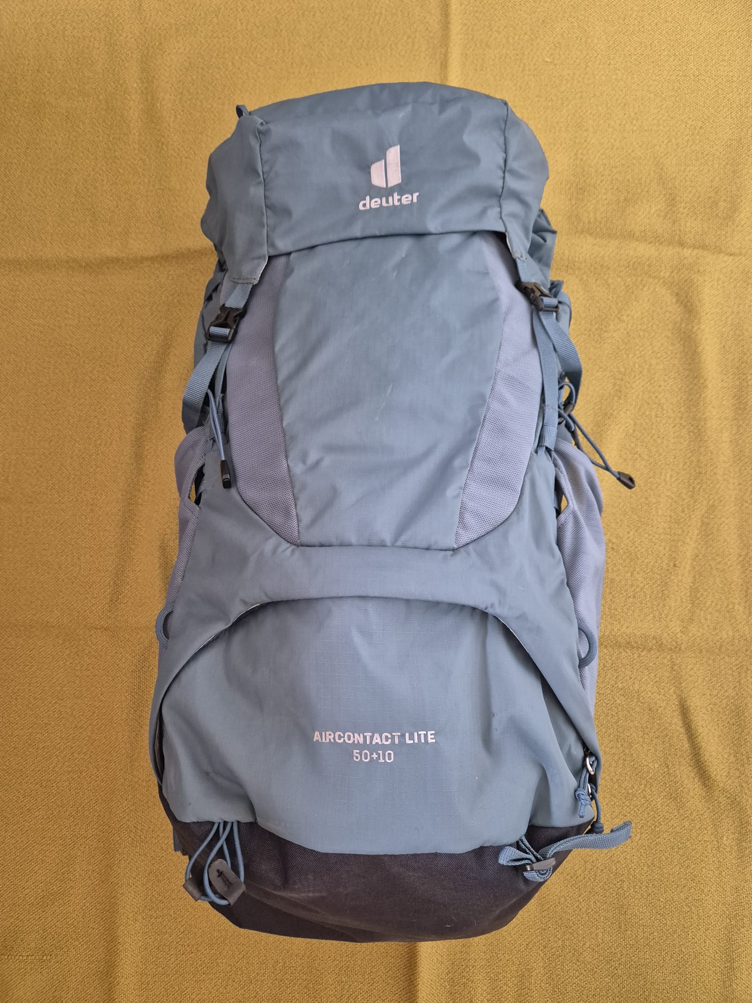 Deuter Aircontact Lite 50+10 Trekkingrucksack mit Rain Cover – neuwertig