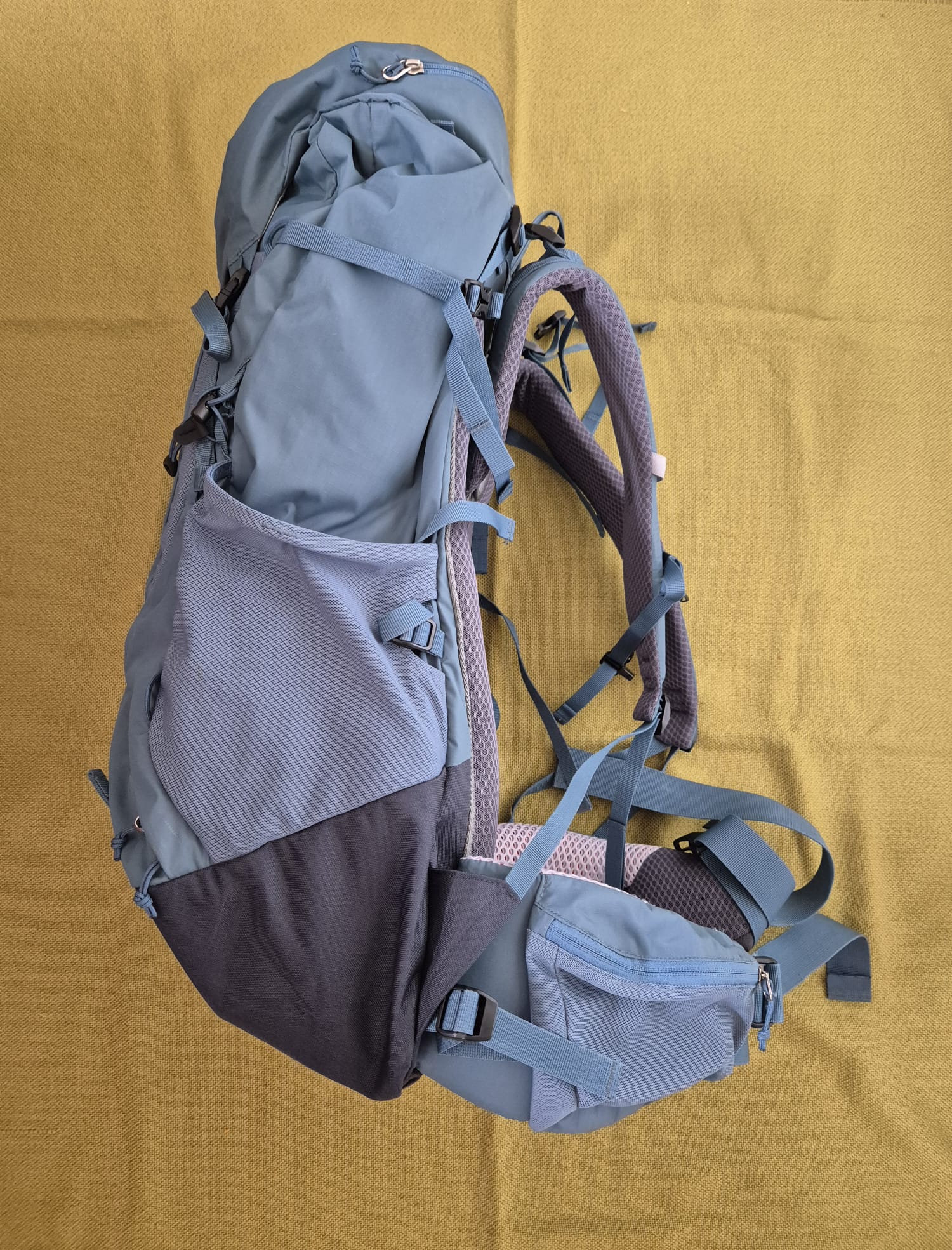 Deuter Aircontact Lite 50+10 Trekkingrucksack mit Rain Cover – neuwertig