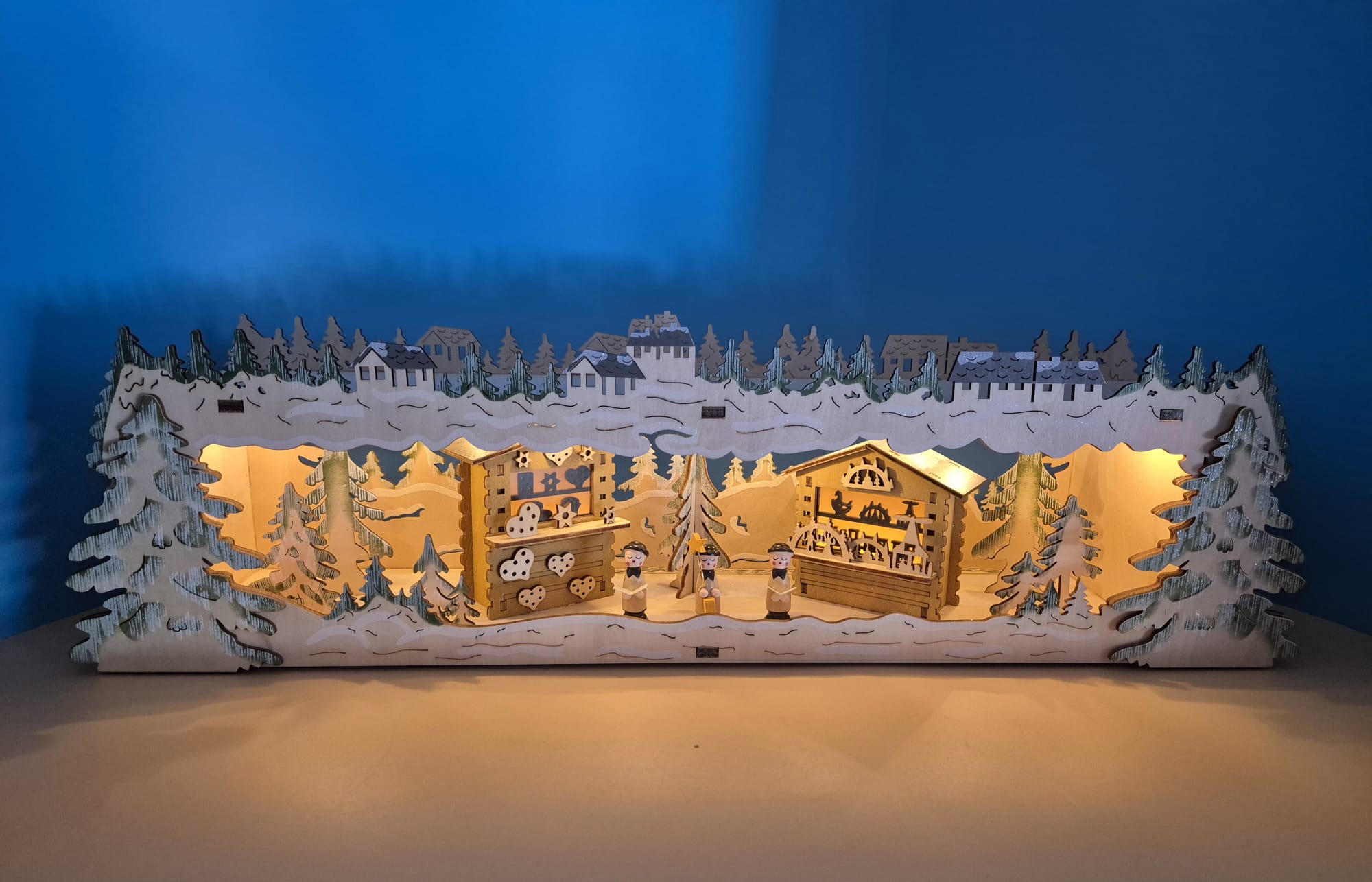 Schwibbogenerhöhung, Unterbau, Fensterbank Weihnachtliche LED-Dekoszene mit Sternensängern