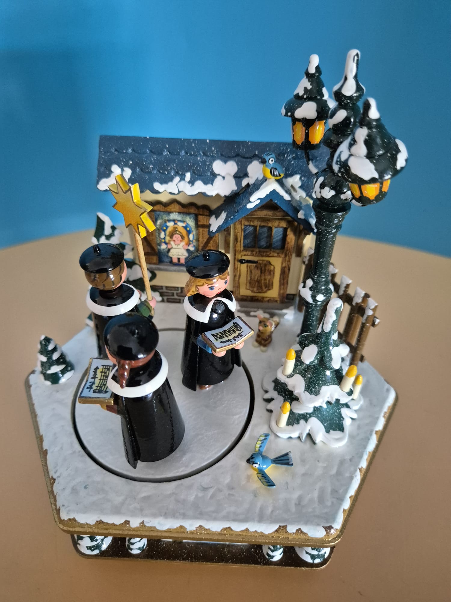 Hubrig Volkskunst Musikdose „Adventssingen“ – Erzgebirge