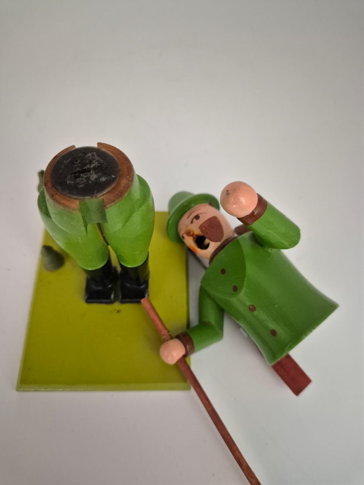 Altes Räuchermännchen Jäger