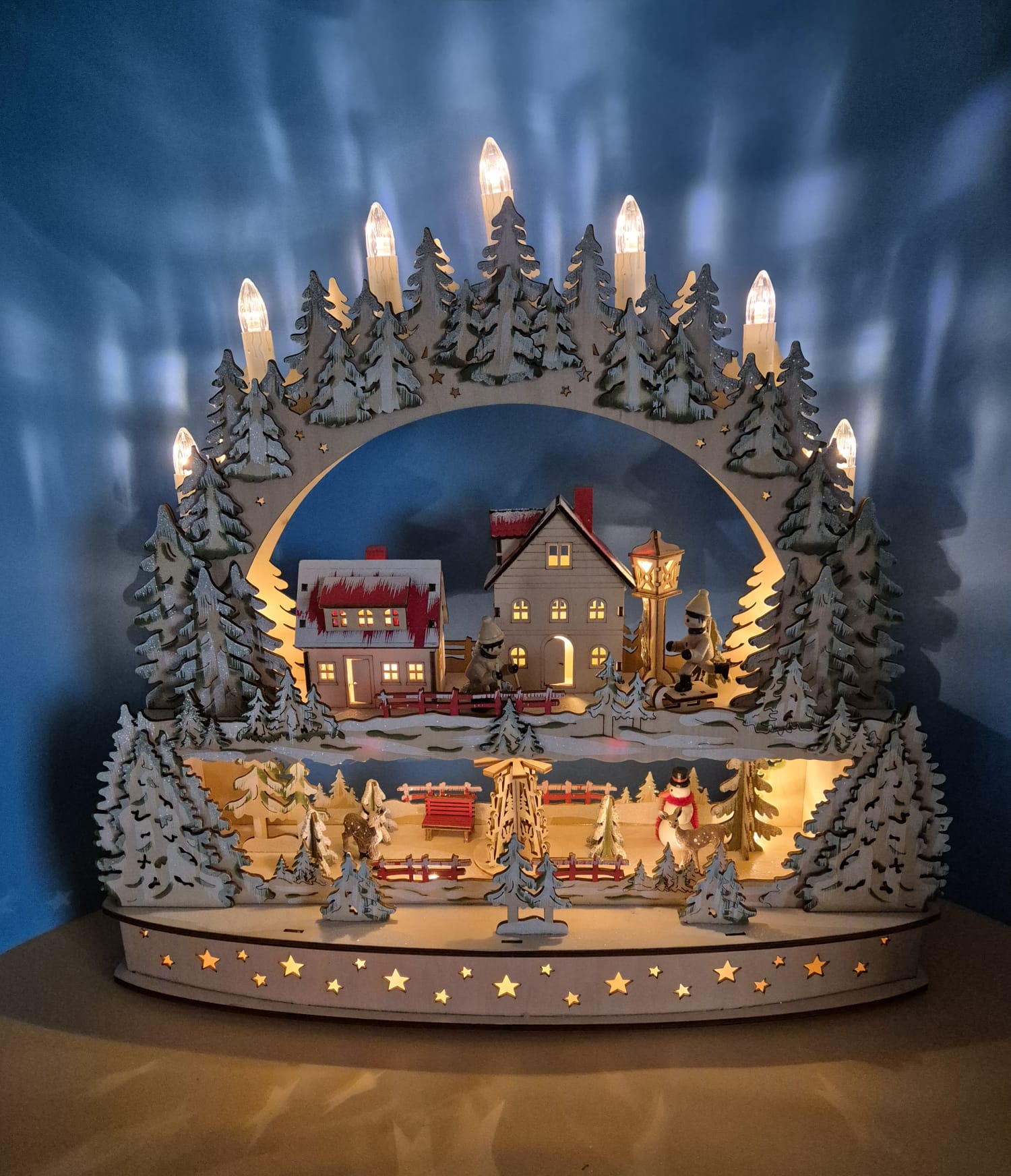 Großer Holz-Schwibbogen mit Winterlandschaft