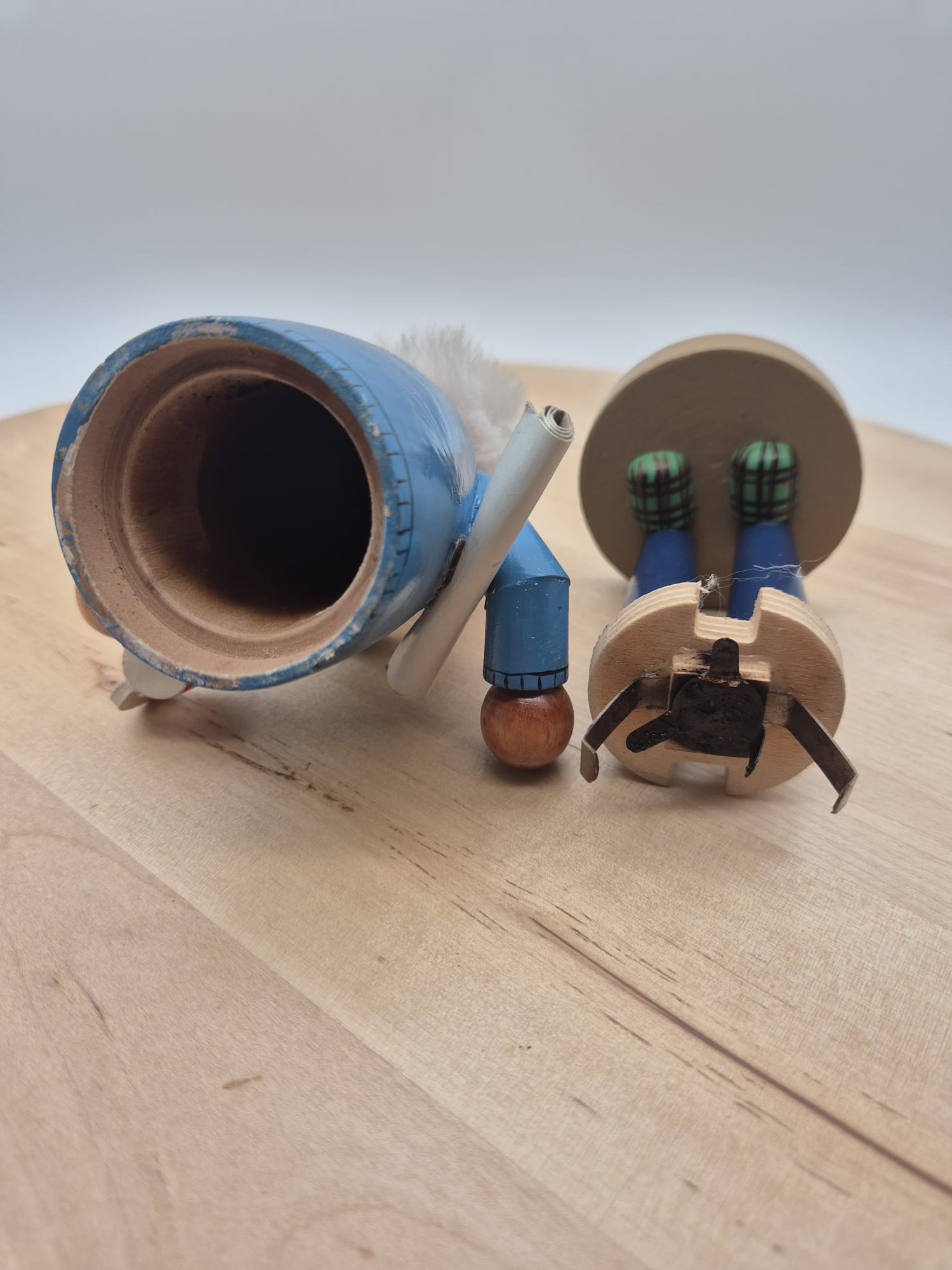 Räuchermännchen Opa mit Kaffeetasse