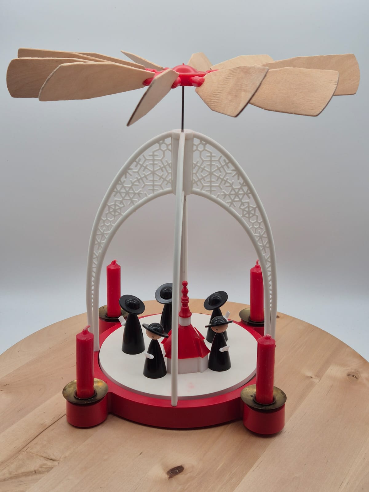 DDR Figurenkarussell – Bogenpyramide mit Kurrendesängern