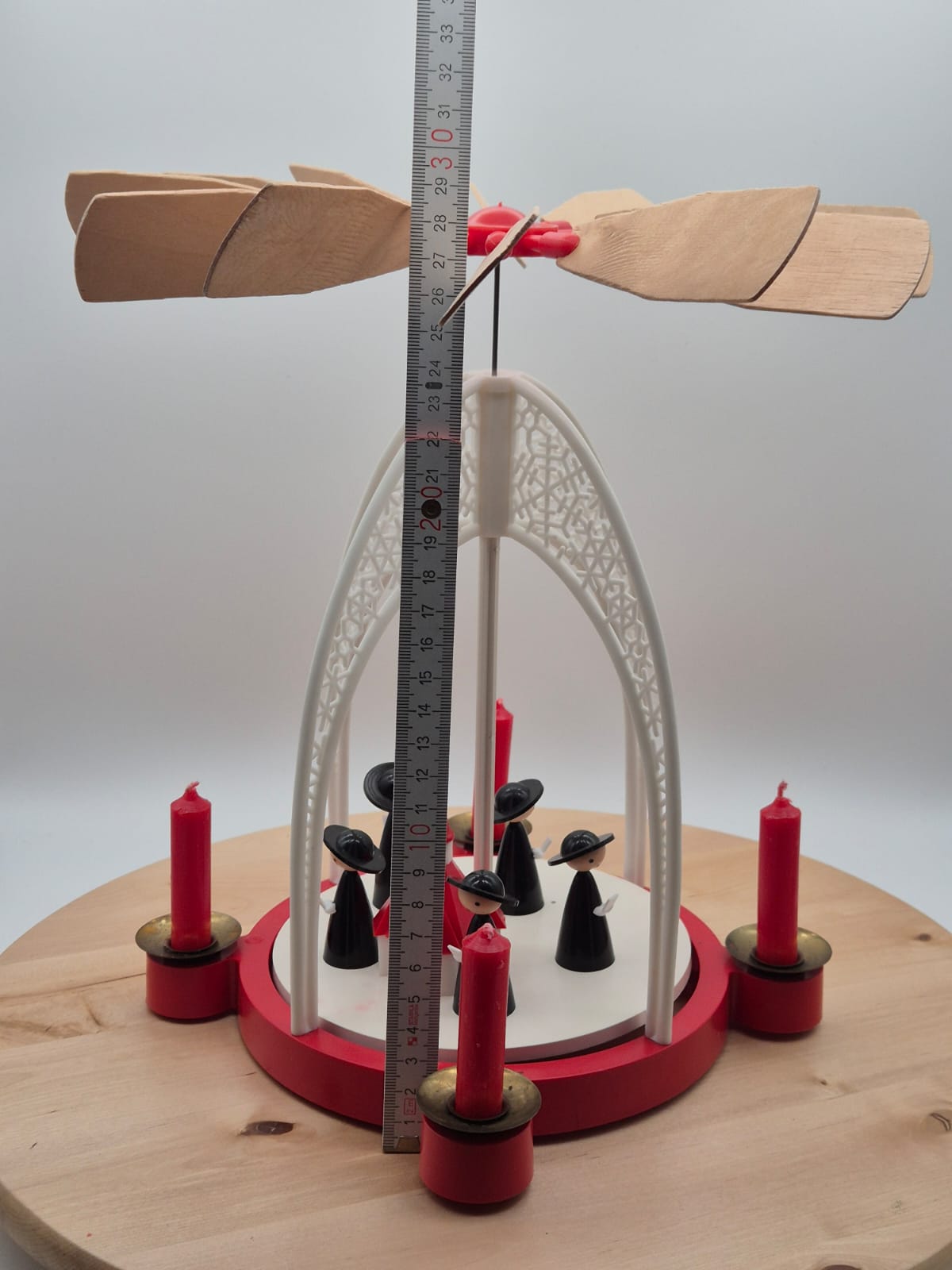 DDR Figurenkarussell – Bogenpyramide mit Kurrendesängern