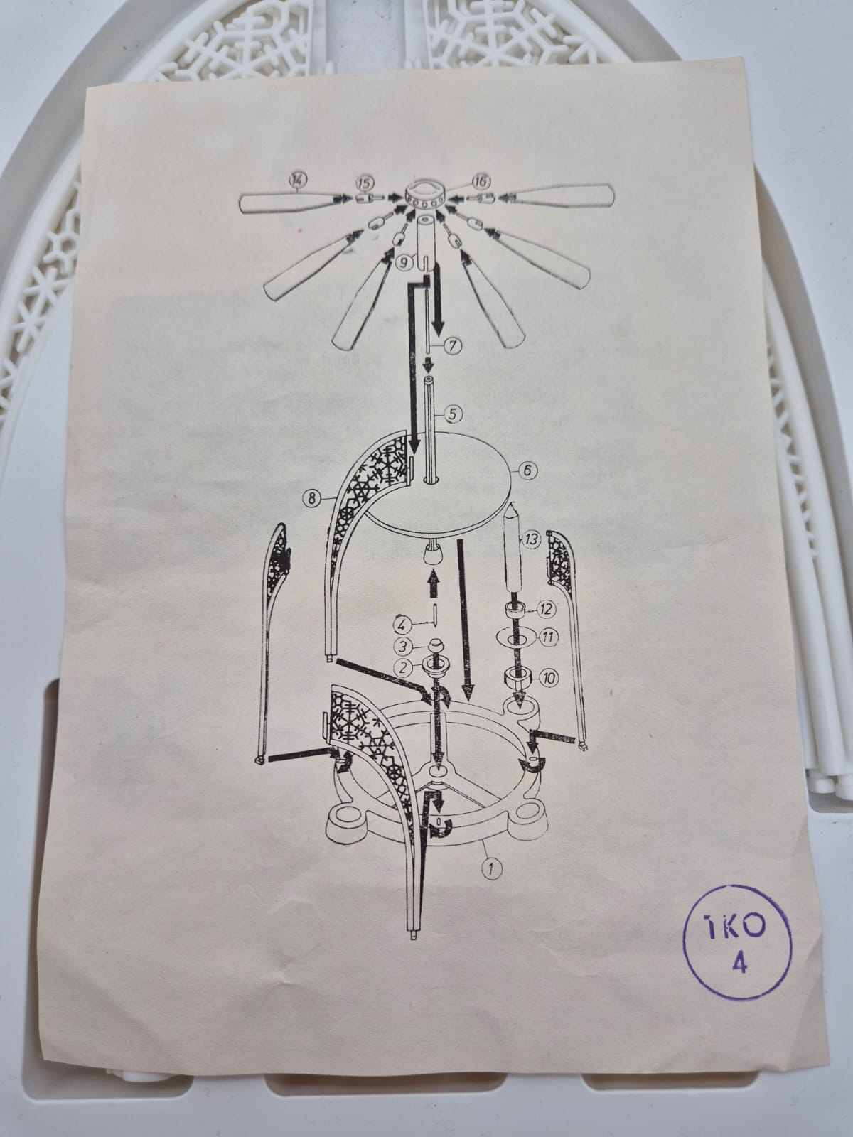 DDR Figurenkarussell – Bogenpyramide mit Kurrendesängern