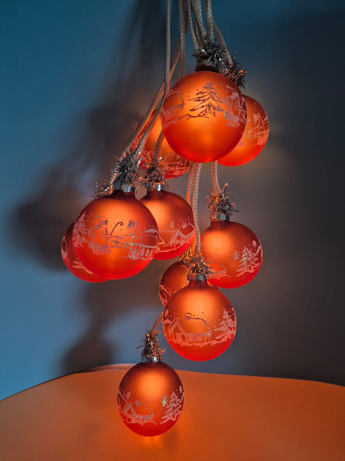 Adventslicht – leuchtende Glas-Weihnachtskugeln