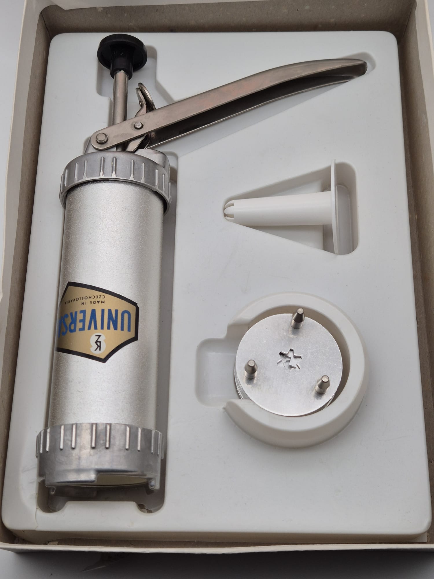 Universal Gebäckpresse – Kovozávody Semily (Tschechoslowakei)