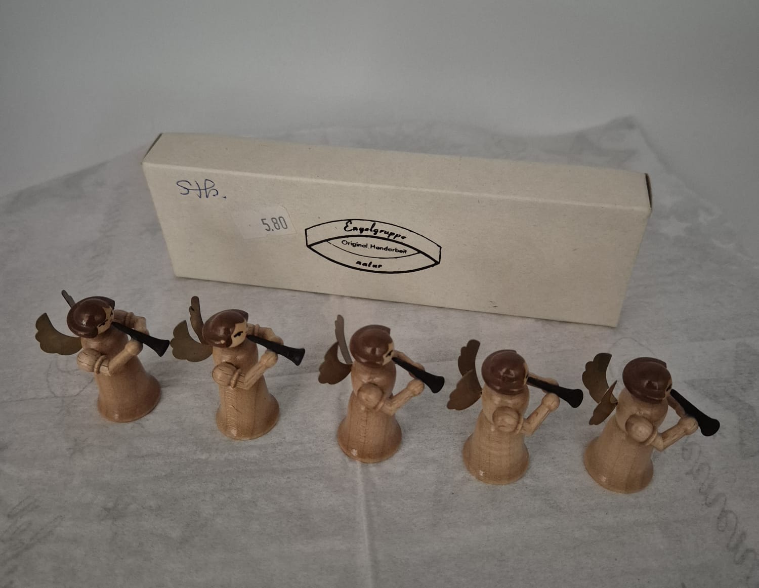 Erzgebirgische Engelgruppe – Original Handarbeit natur