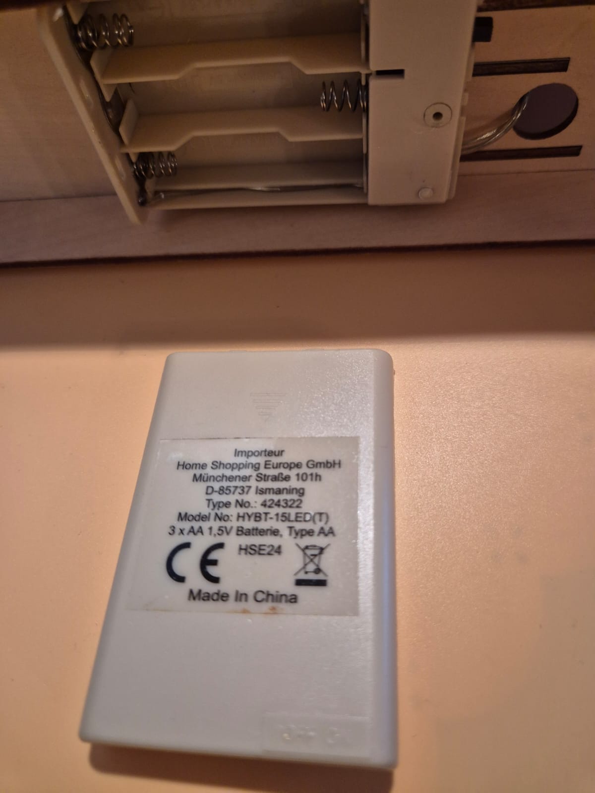 Holz-Dekoleuchte mit Hirschmotiv – LED beleuchtet