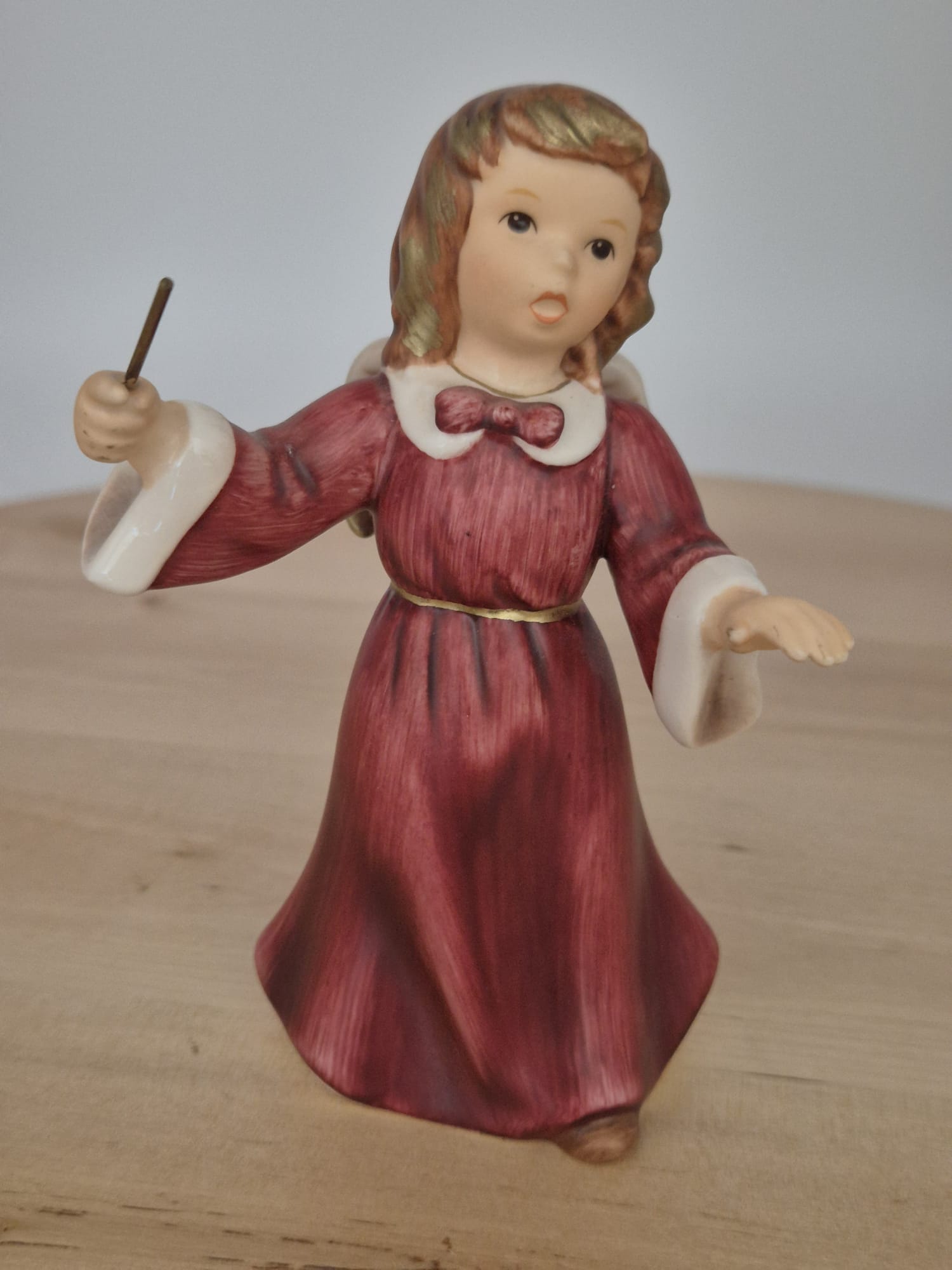 Goebel Porzellanfigur – Engel mit Taktstock