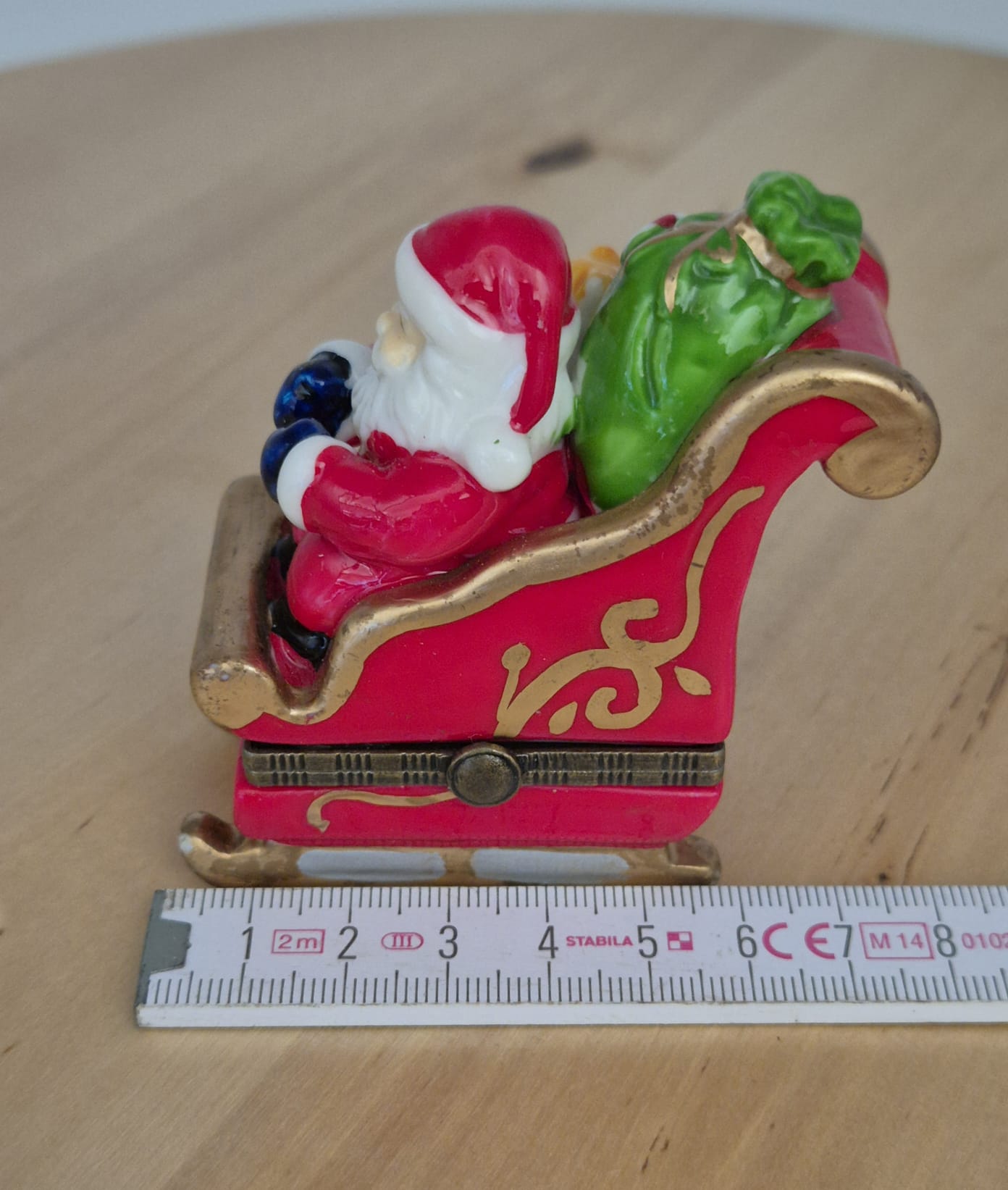 Weihnachtsmann im Schlitten – Porzellanbox