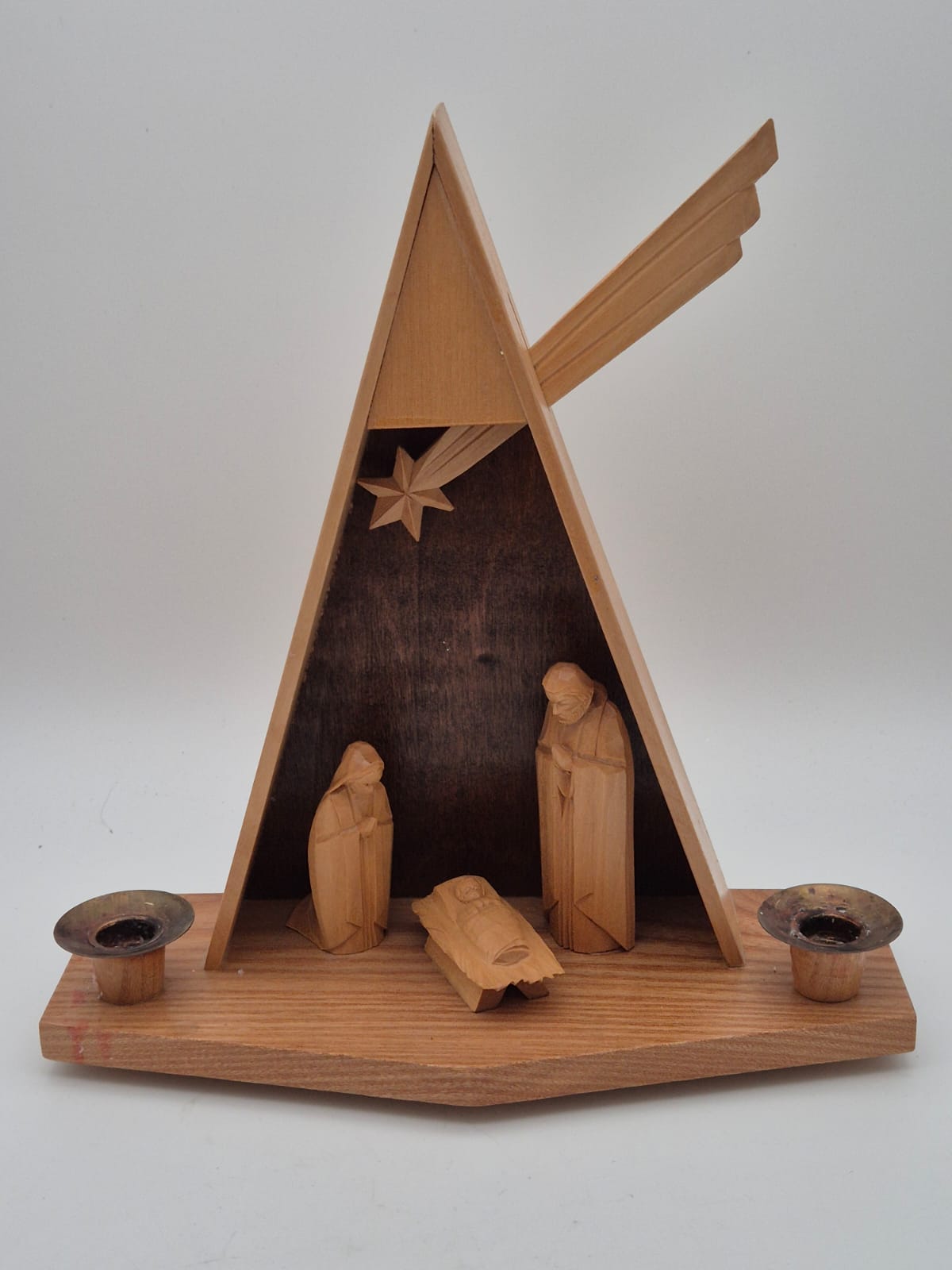 Erzgebirgische Krippe mit Kerzenhaltern – Expertic DDR