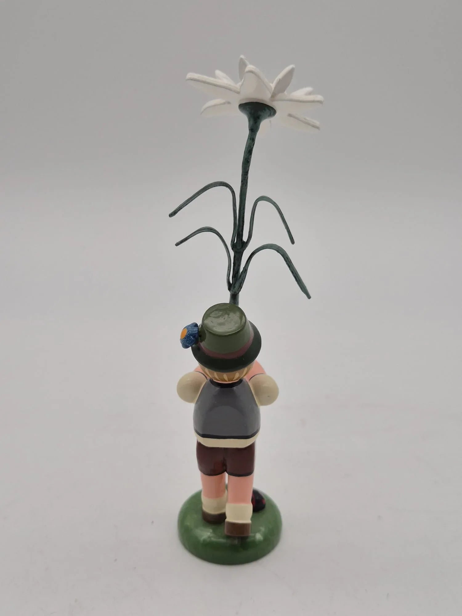 Hubrig Volkskunst GmbH – Junge mit Edelweiß, Erzgebirge