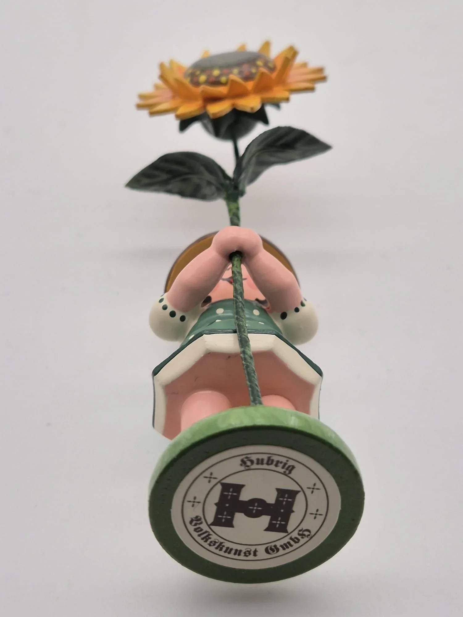 Hubrig Volkskunst – Mädchen mit Sonnenblume, Erzgebirge
