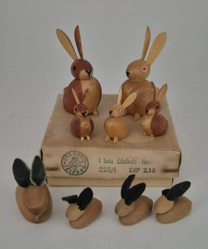 DREGENO Seiffen – Edelholz Hasen, 9 Figuren, Erzgebirge, Originalbox