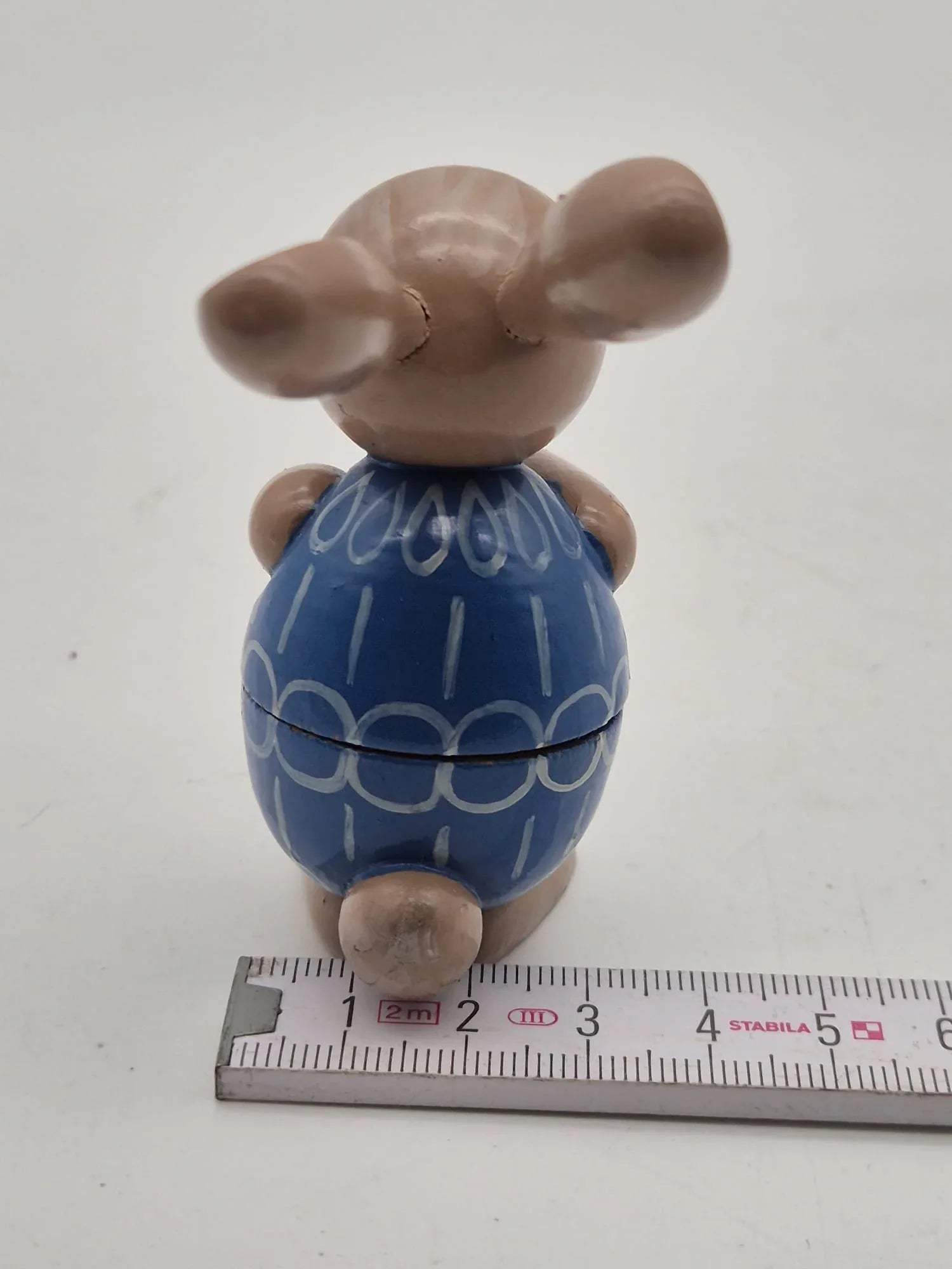 Holz-Osterhase mit blauem Ei – handgefertigte Volkskunst, zweiteilig