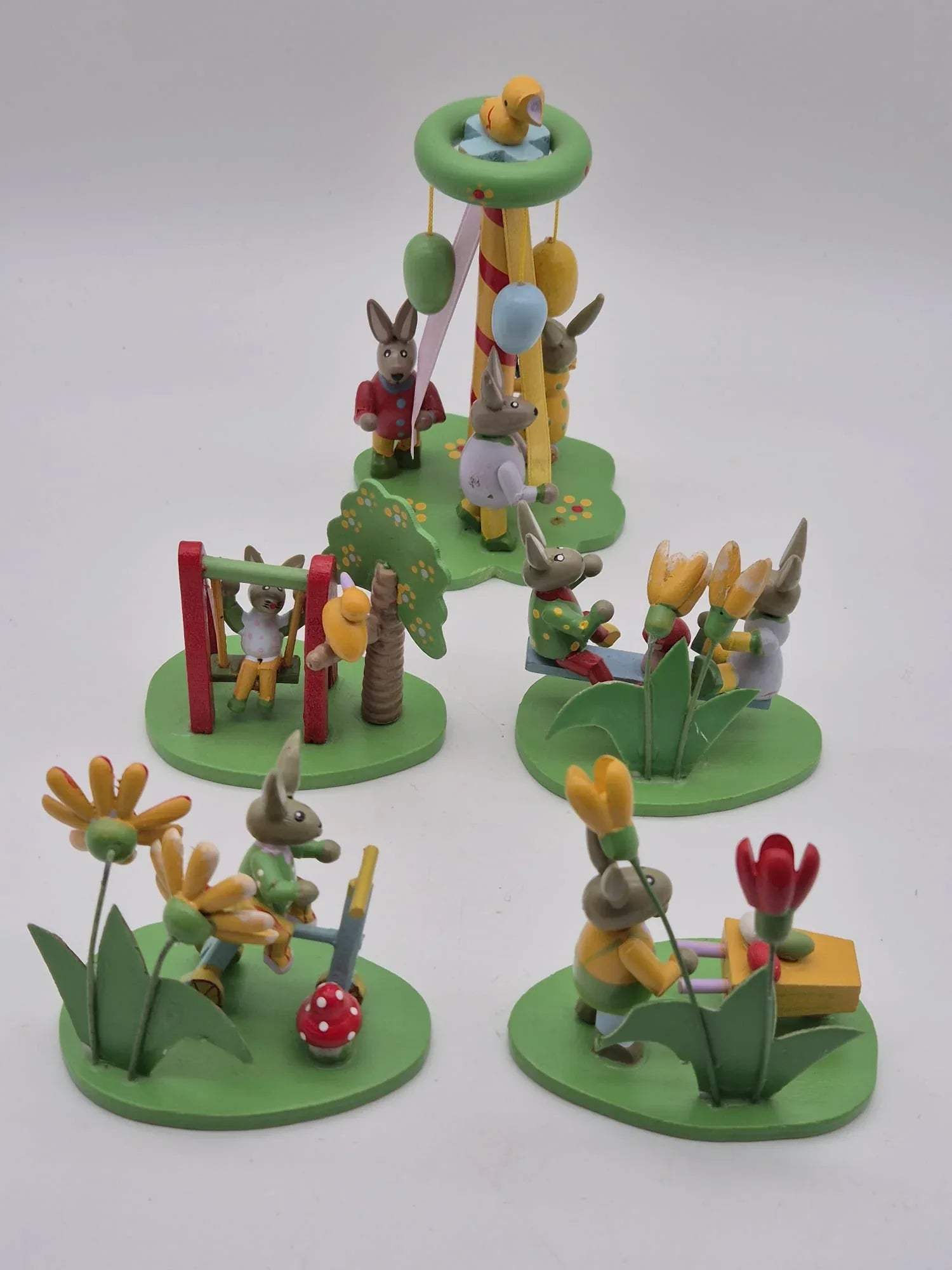 Osterhasen Dorf Szenerie 5er Set Holzfiguren